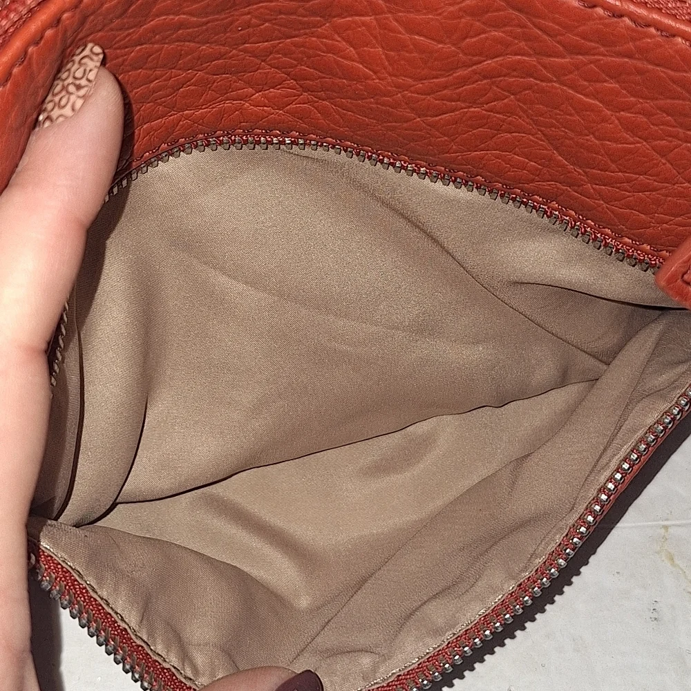 Nine West Small Faux Pebble Leather Crossbody Bag Coral Red Adjustable Strap GUC - Picture 8 of 13